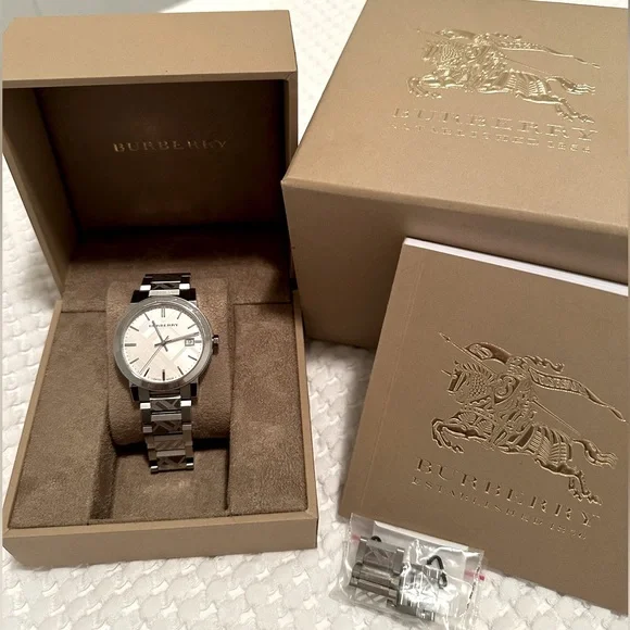 Burberry | Accessories | Burberry Watch Great Condition  display picture 2
